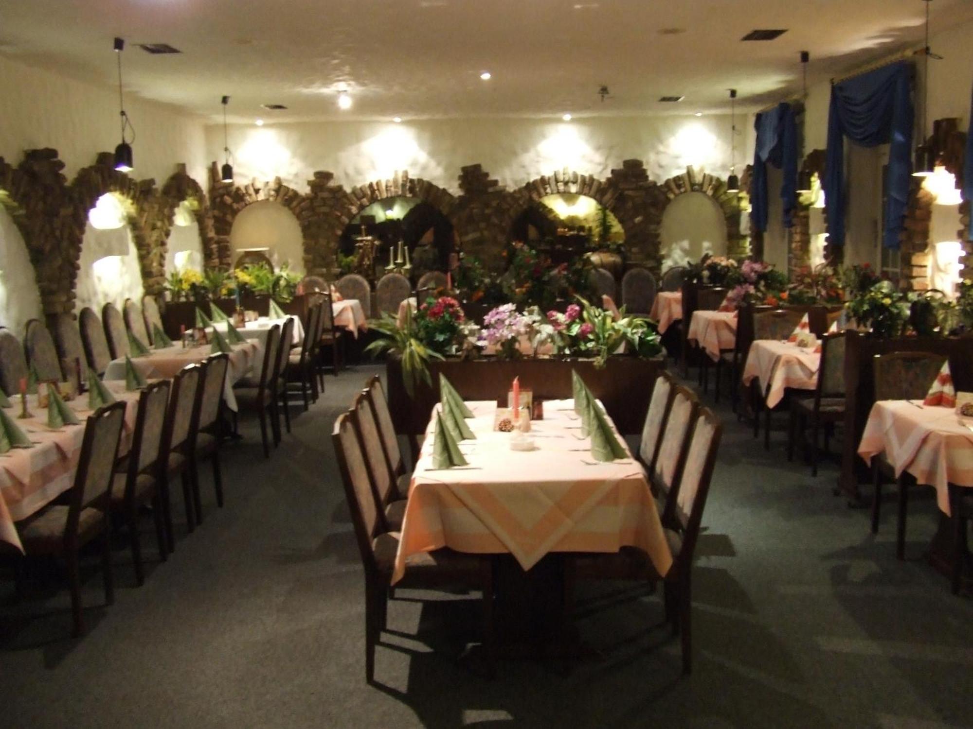 Hotel-Restaurant Orsoyer Hof Rheinberg Bagian luar foto