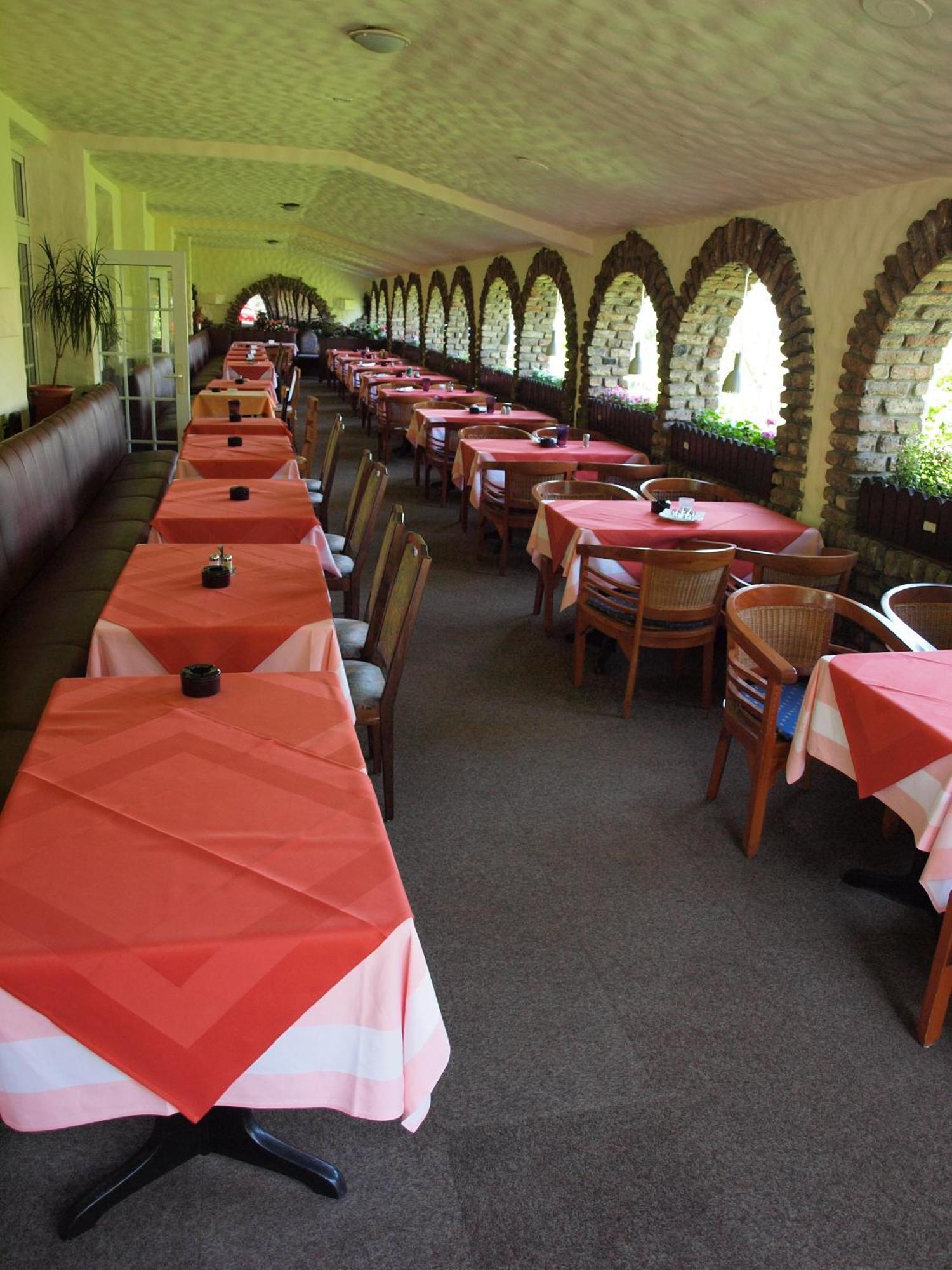 Hotel-Restaurant Orsoyer Hof Rheinberg Bagian luar foto